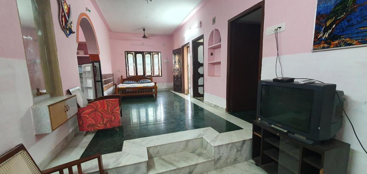 Ferienwohnung Oonjal Veedu Kuttālam Exterior foto